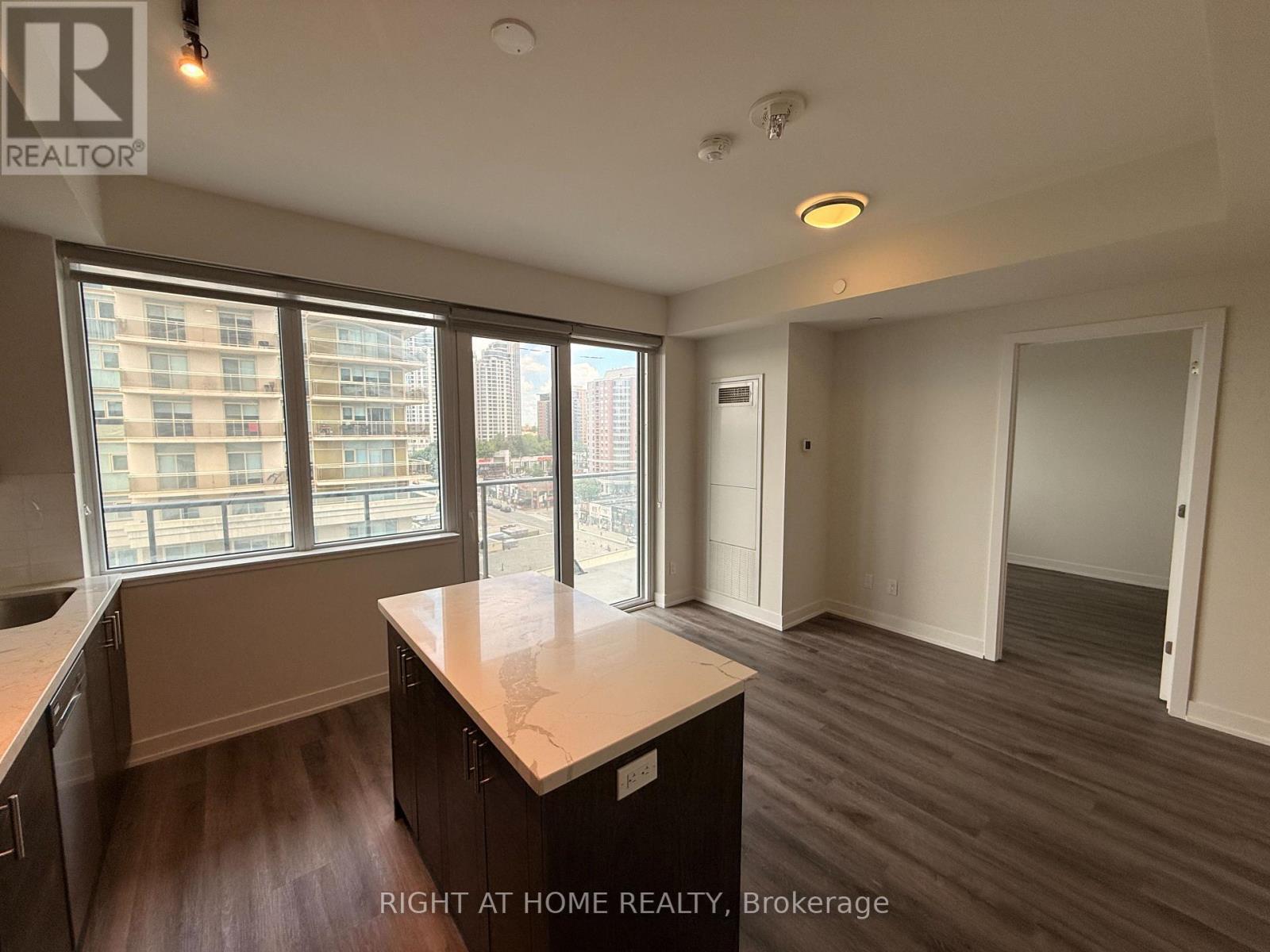 #809 15 ELLERSLIE AVENUE - Image 6