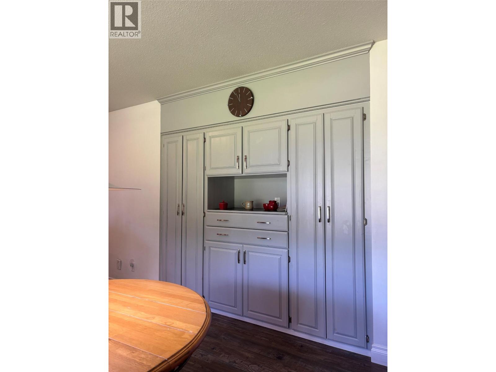5045 Schubert Road - 11
