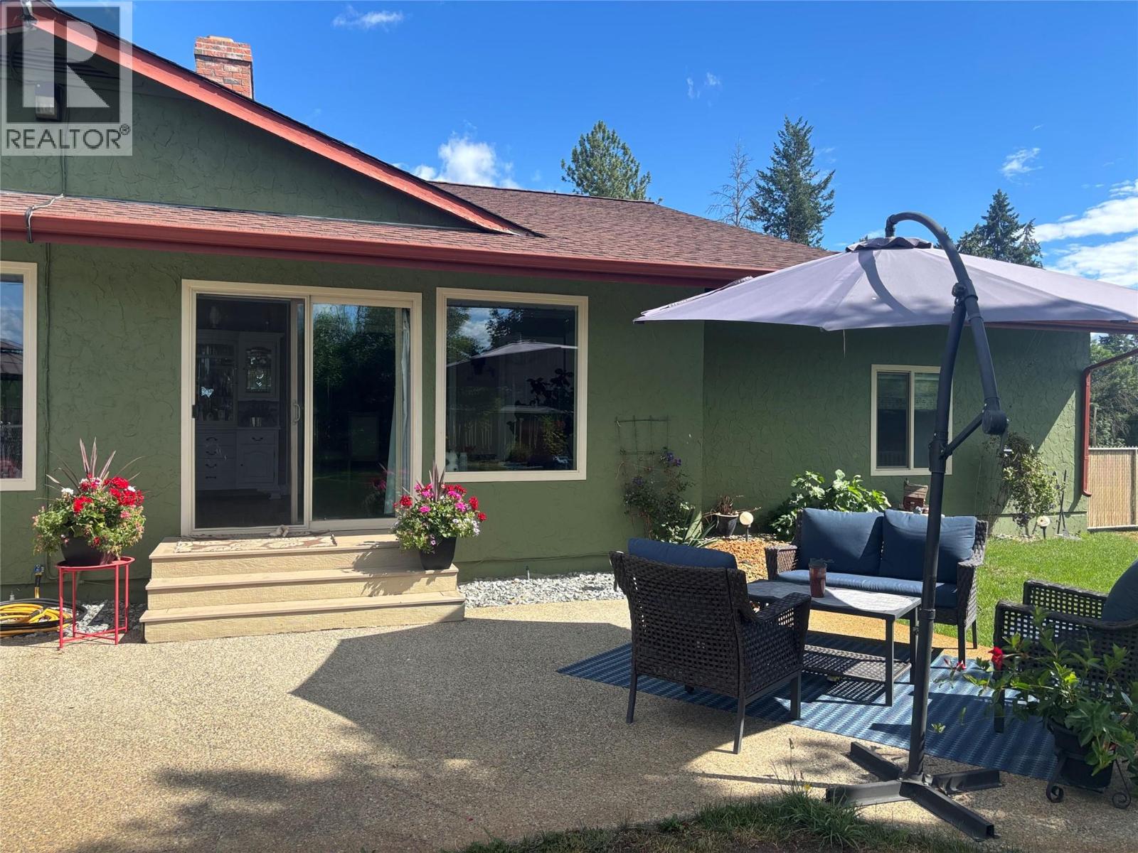 5045 Schubert Road, Armstrong