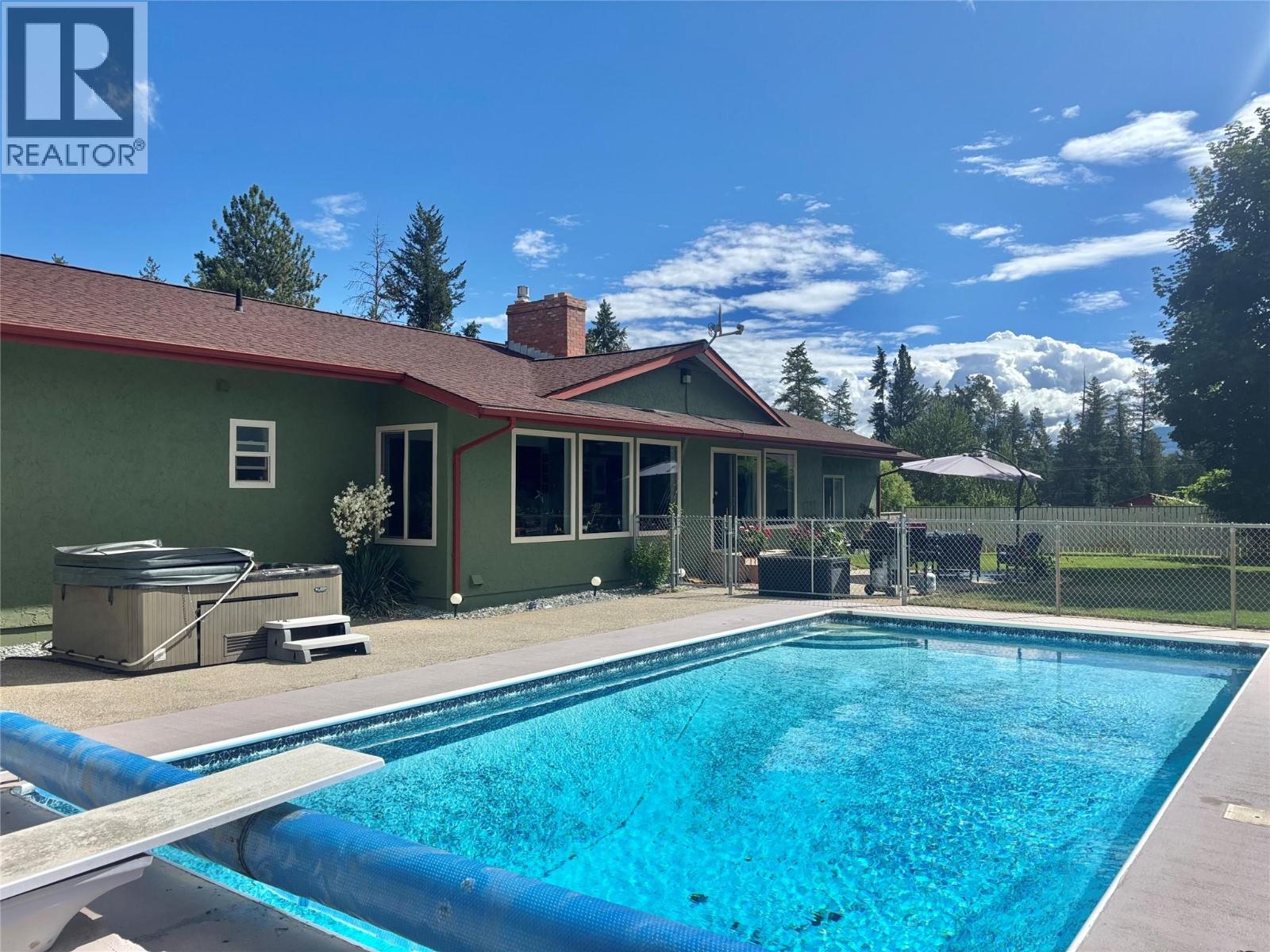 5045 Schubert Road, Armstrong