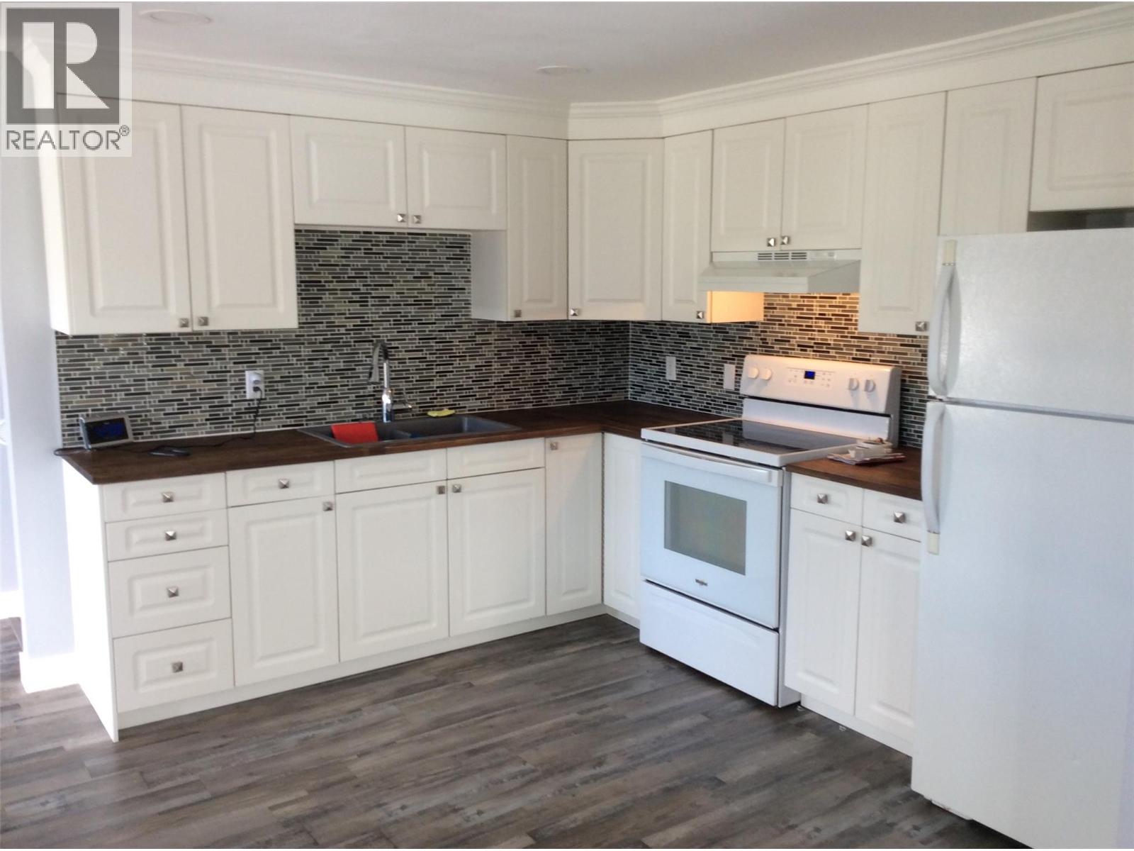 5045 Schubert Road - 36