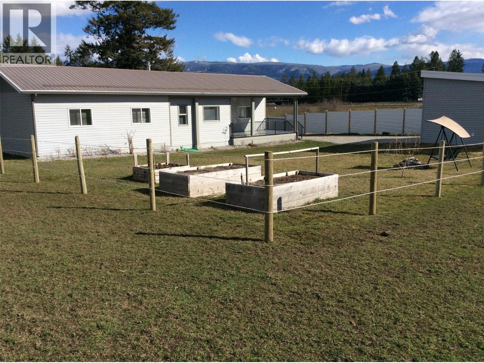 5045 Schubert Road - 37