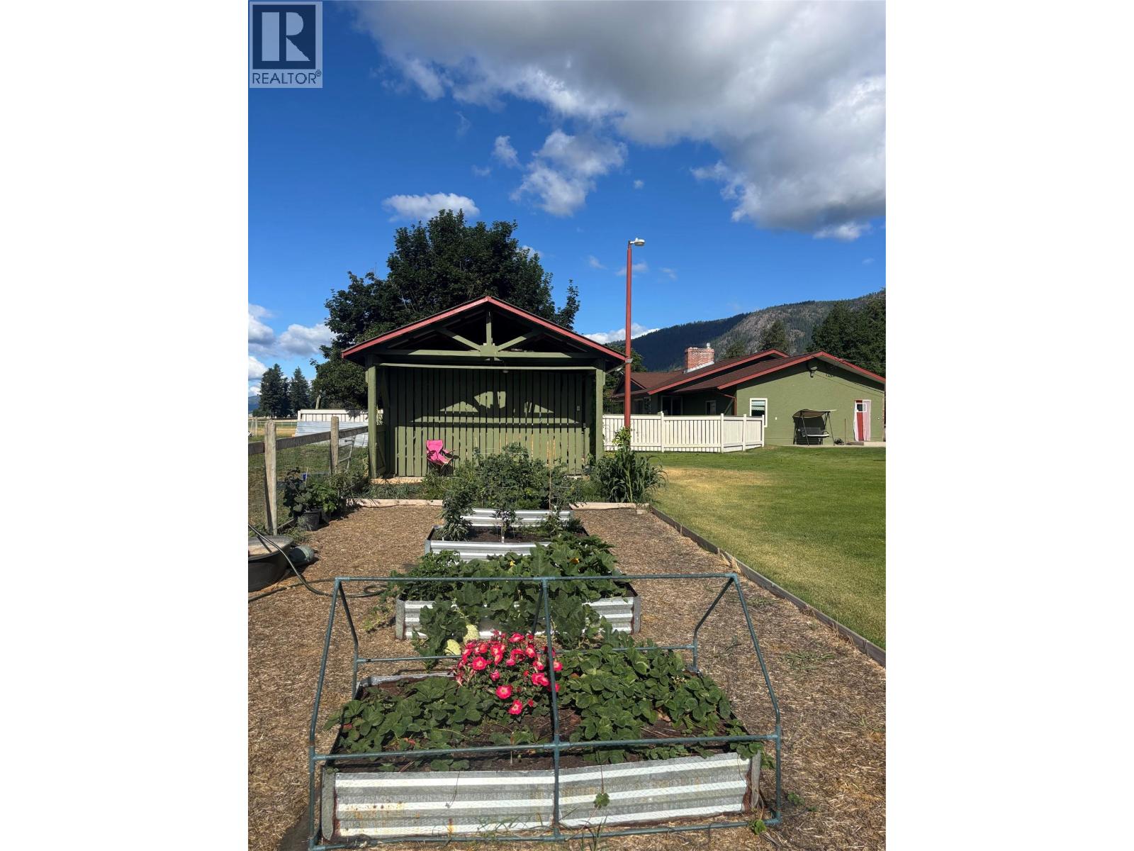 5045 Schubert Road, Armstrong