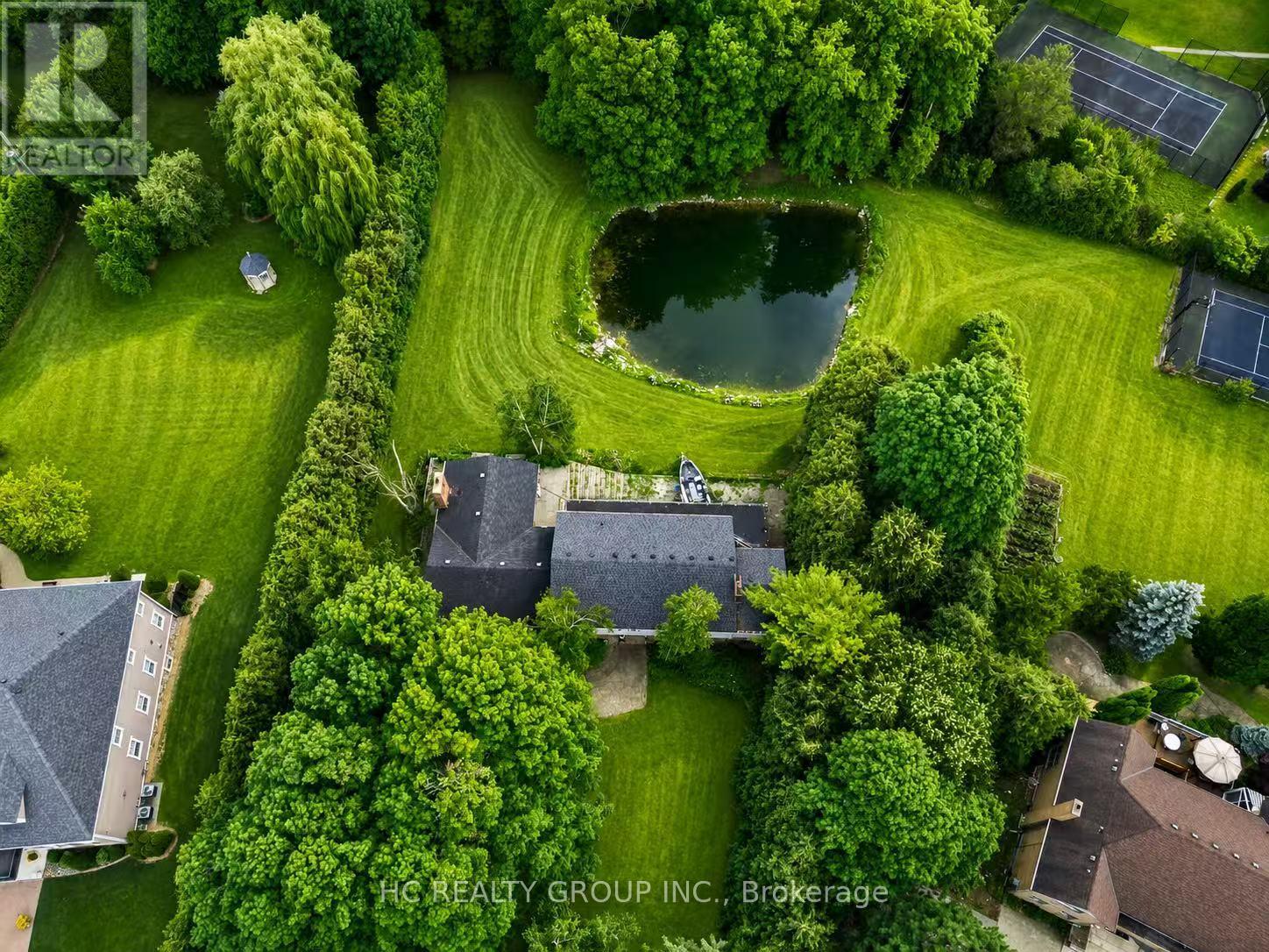 16 BERNADOTTE DRIVE - 2
