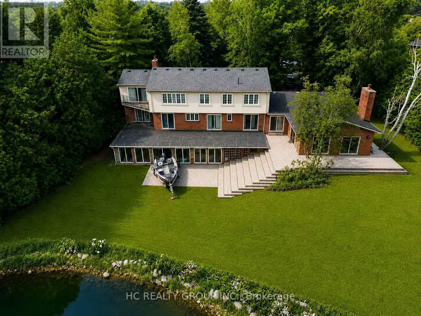 16 BERNADOTTE DRIVE - 5