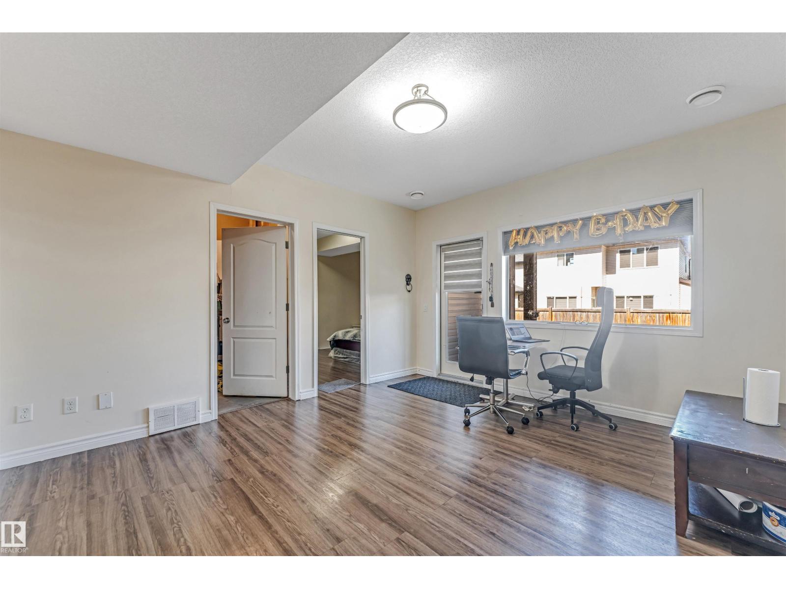 5156 2 AV SW SW - 49