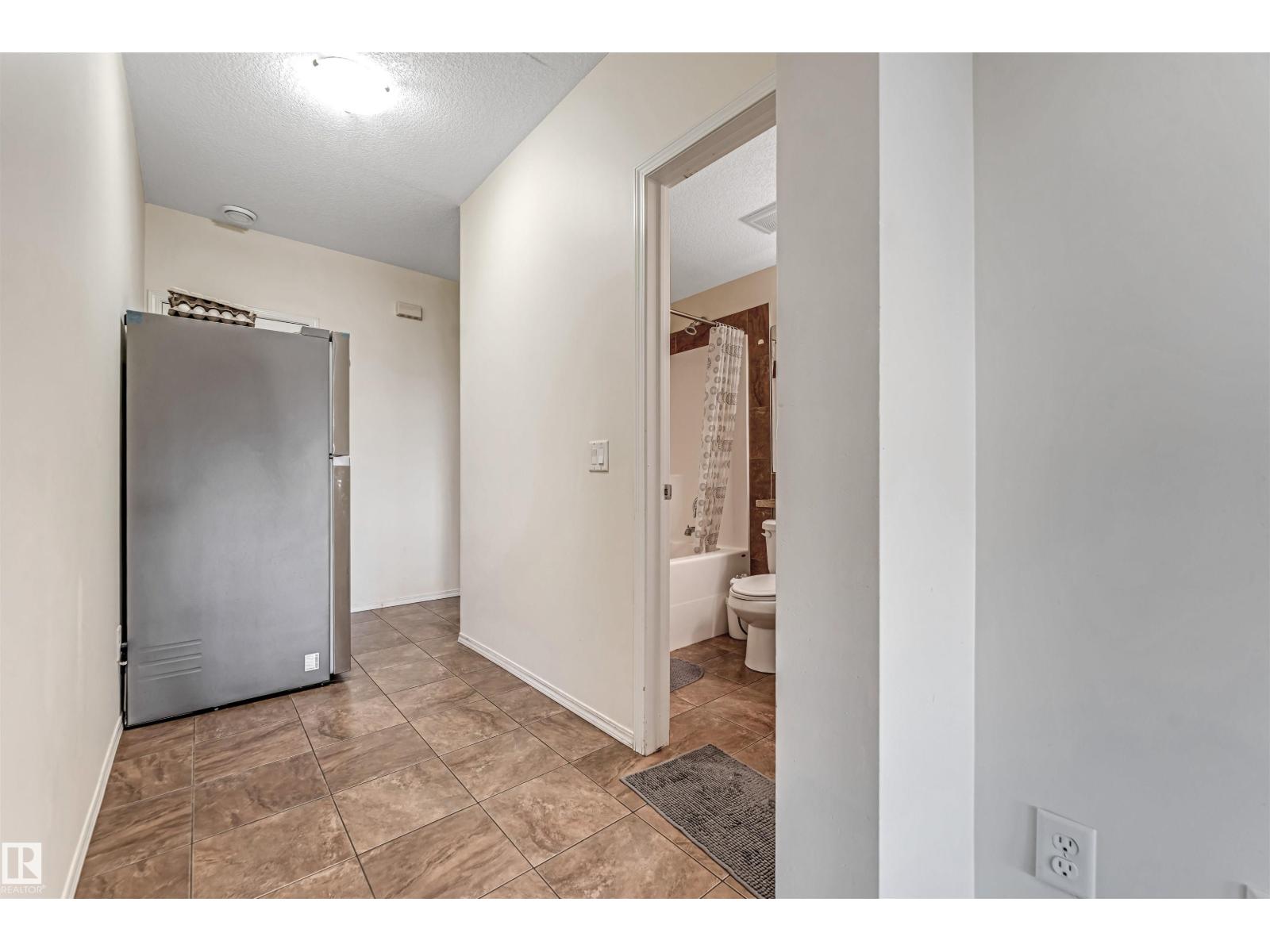 5156 2 AV SW SW - 56