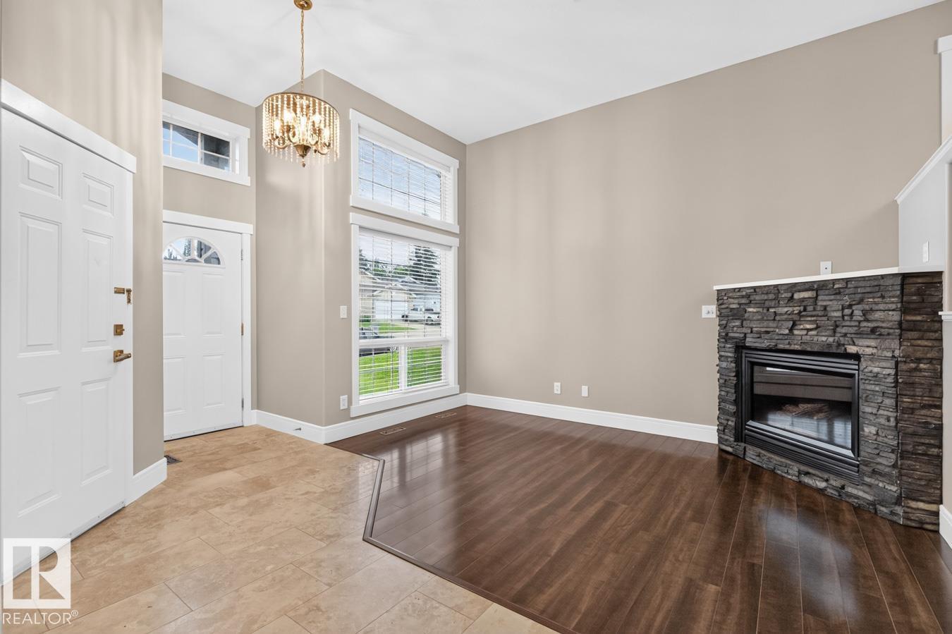 5612 55 ST - 15