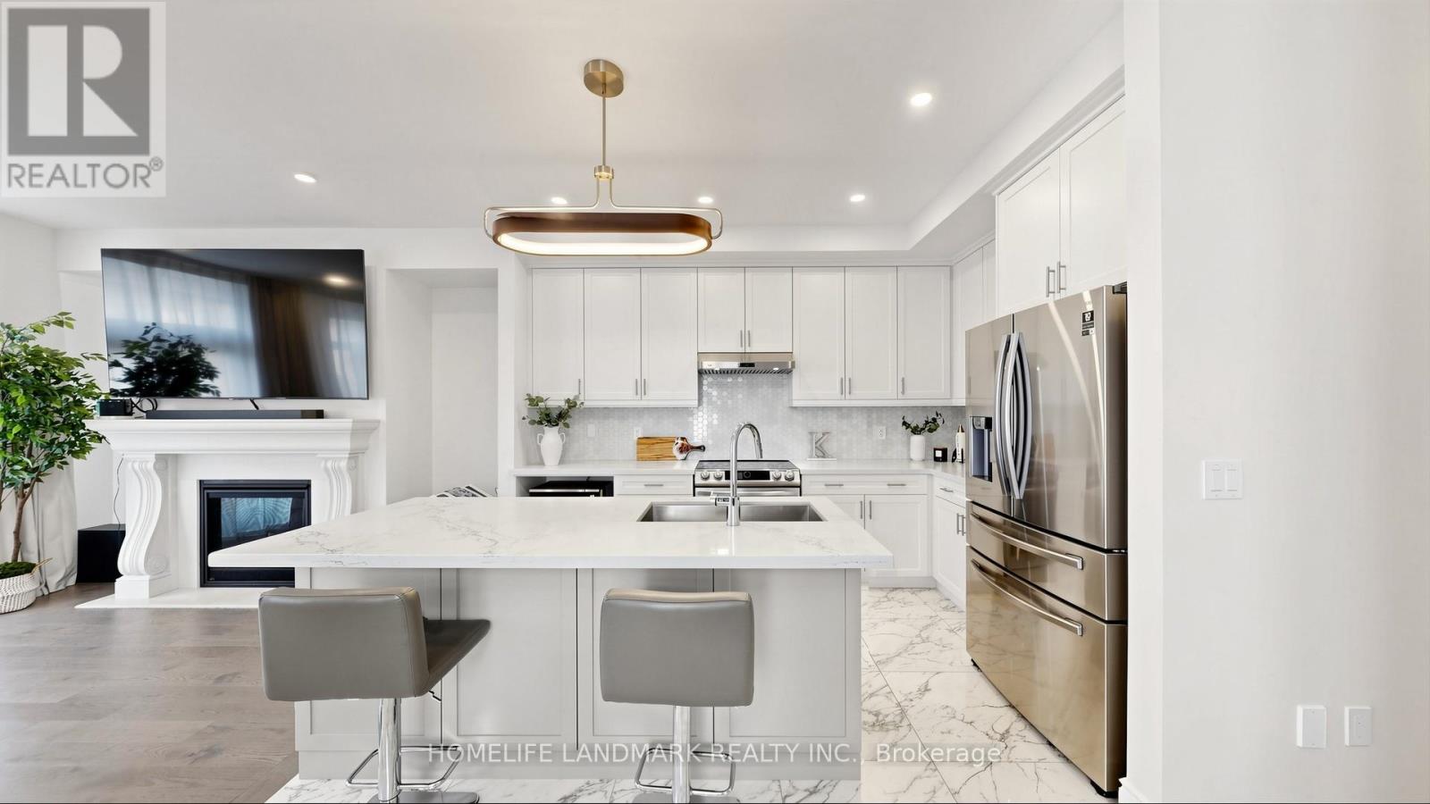 1329 MERTON ROAD - 13