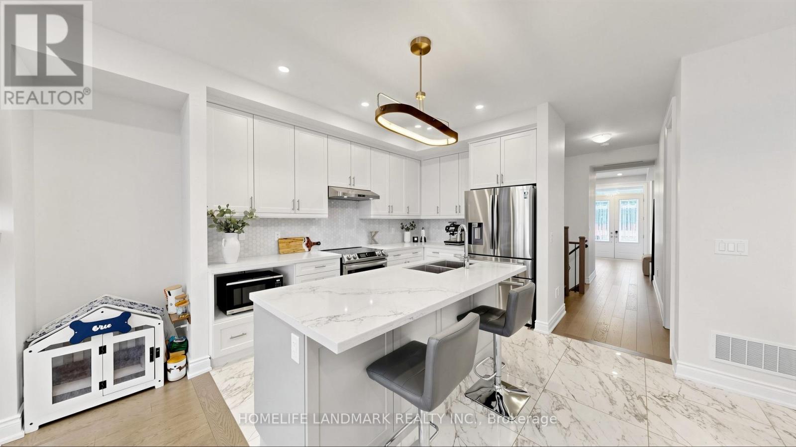 1329 MERTON ROAD - 14