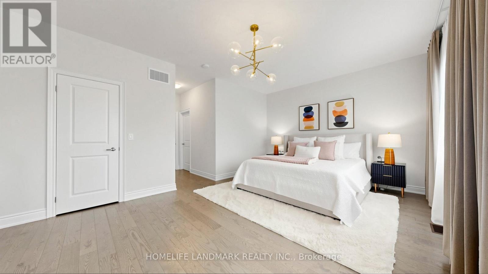 1329 MERTON ROAD - 19
