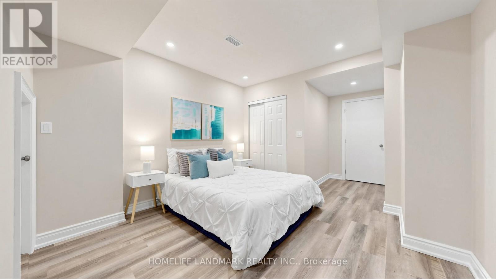 1329 MERTON ROAD - 35