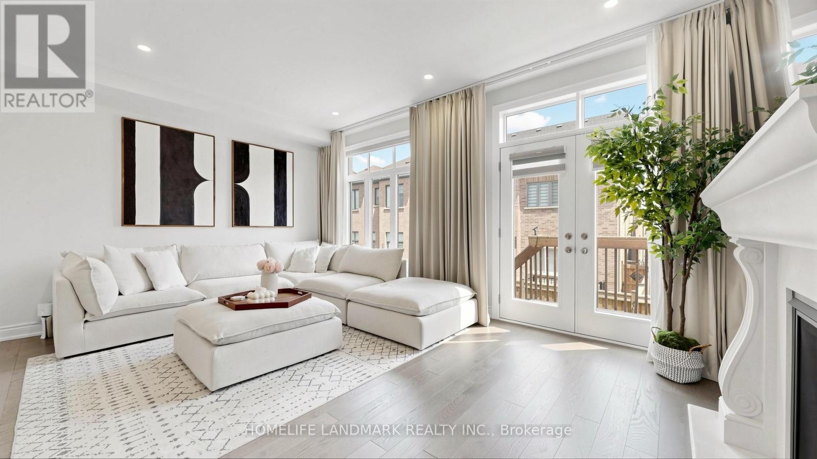 1329 MERTON ROAD - 7