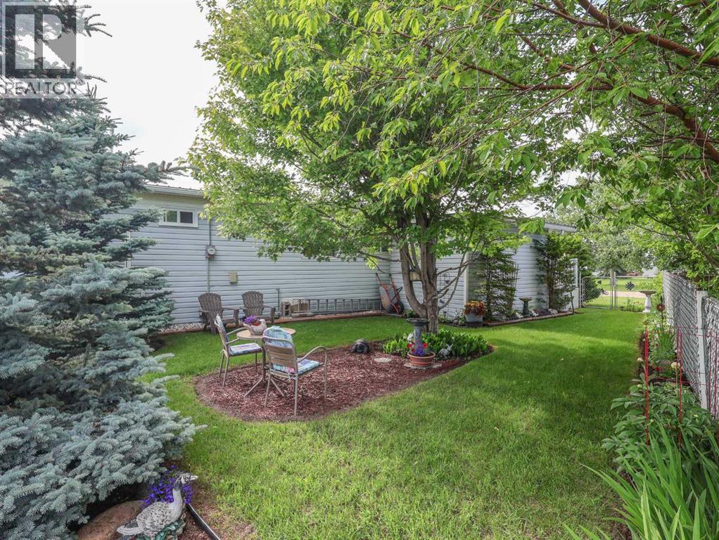 Listing photo – 5910 Spruce Park Crescent, Stettler
