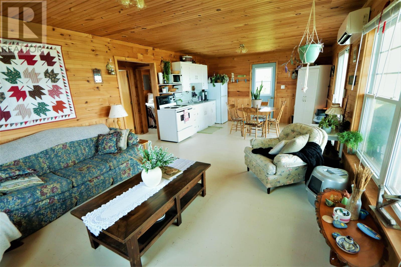 171 Suzannes Lane - Image 8