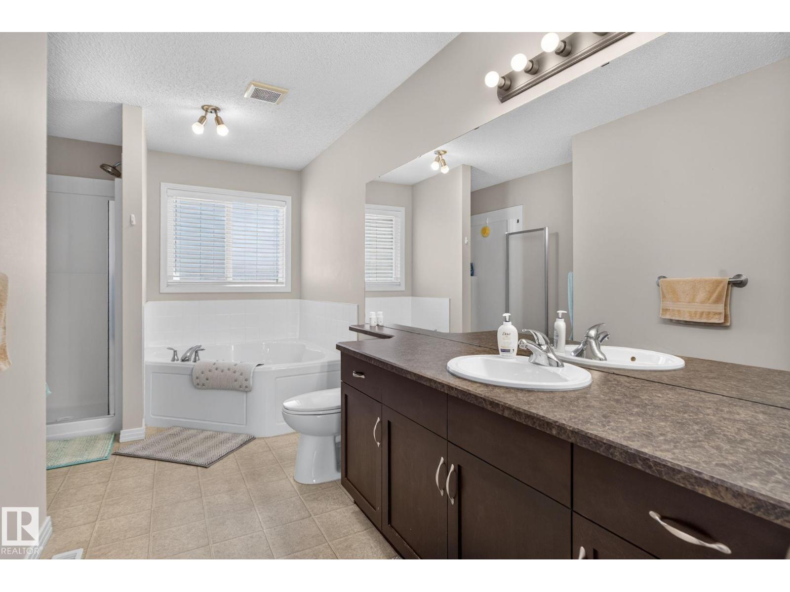 7858 170A AV NW - 24