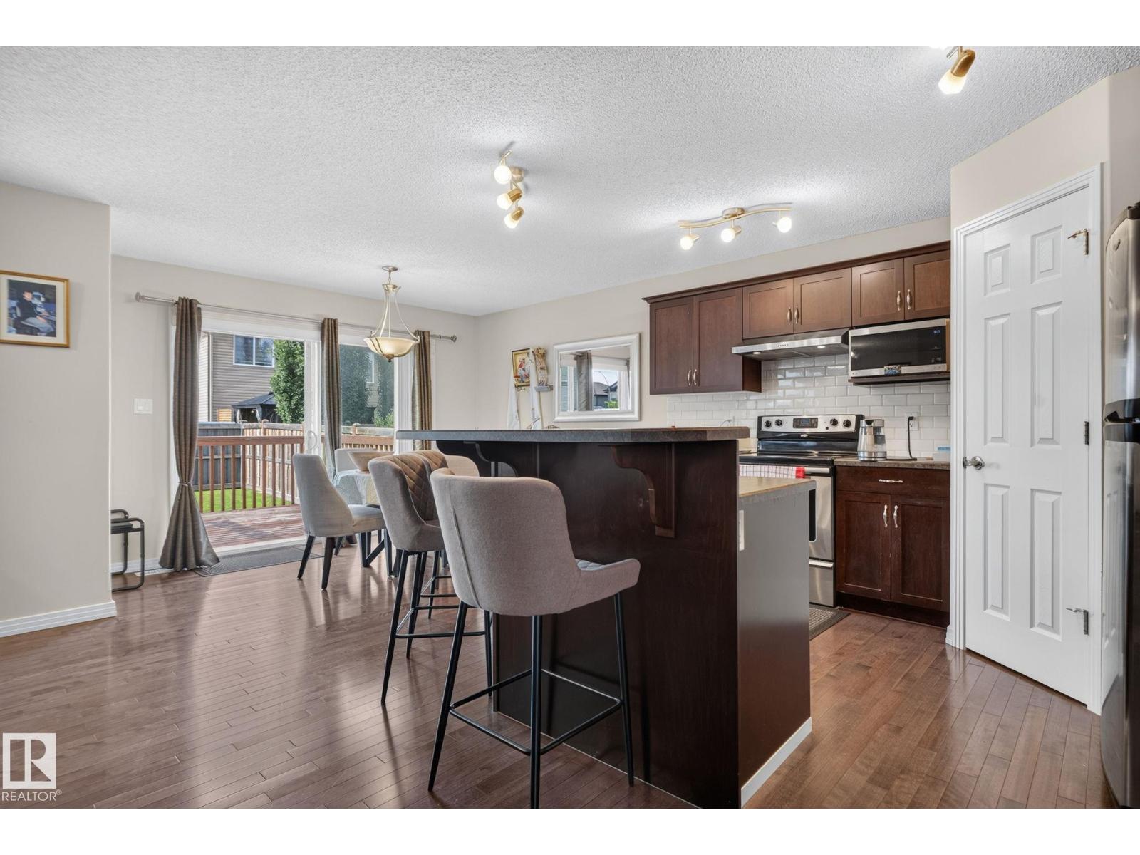 7858 170A AV NW - 12