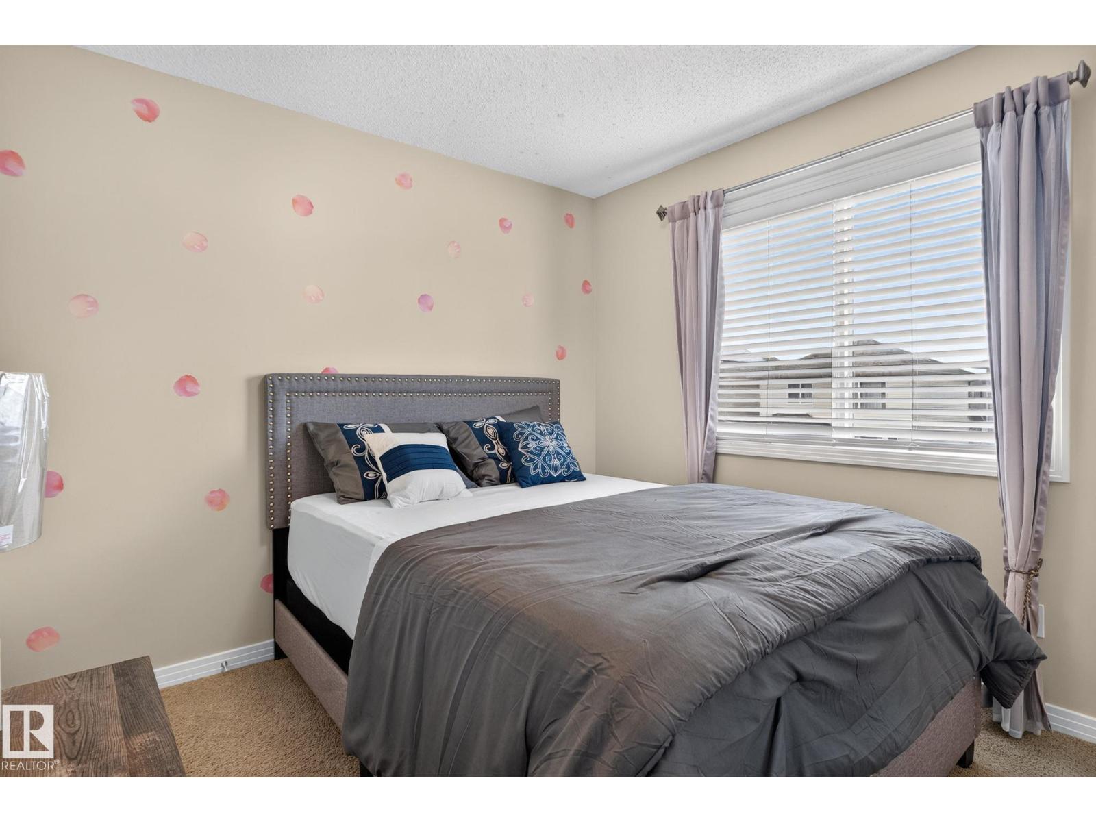 7858 170A AV NW - 31