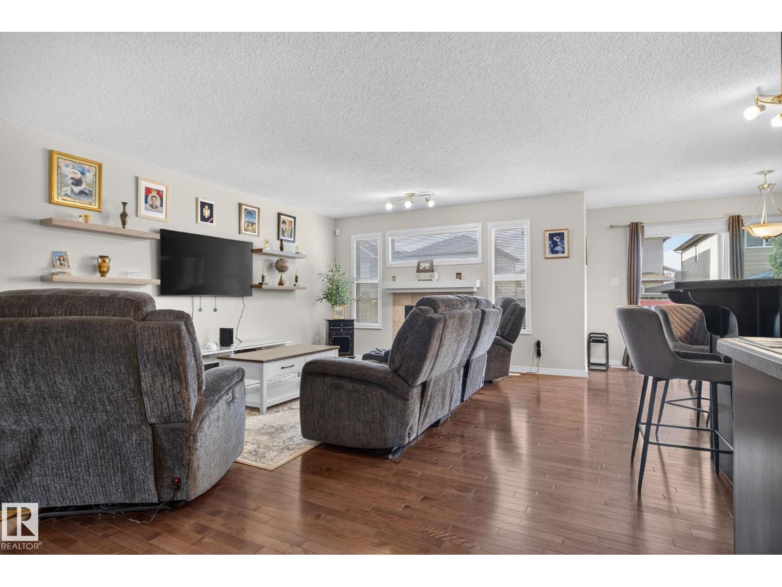 7858 170A AV NW - 21