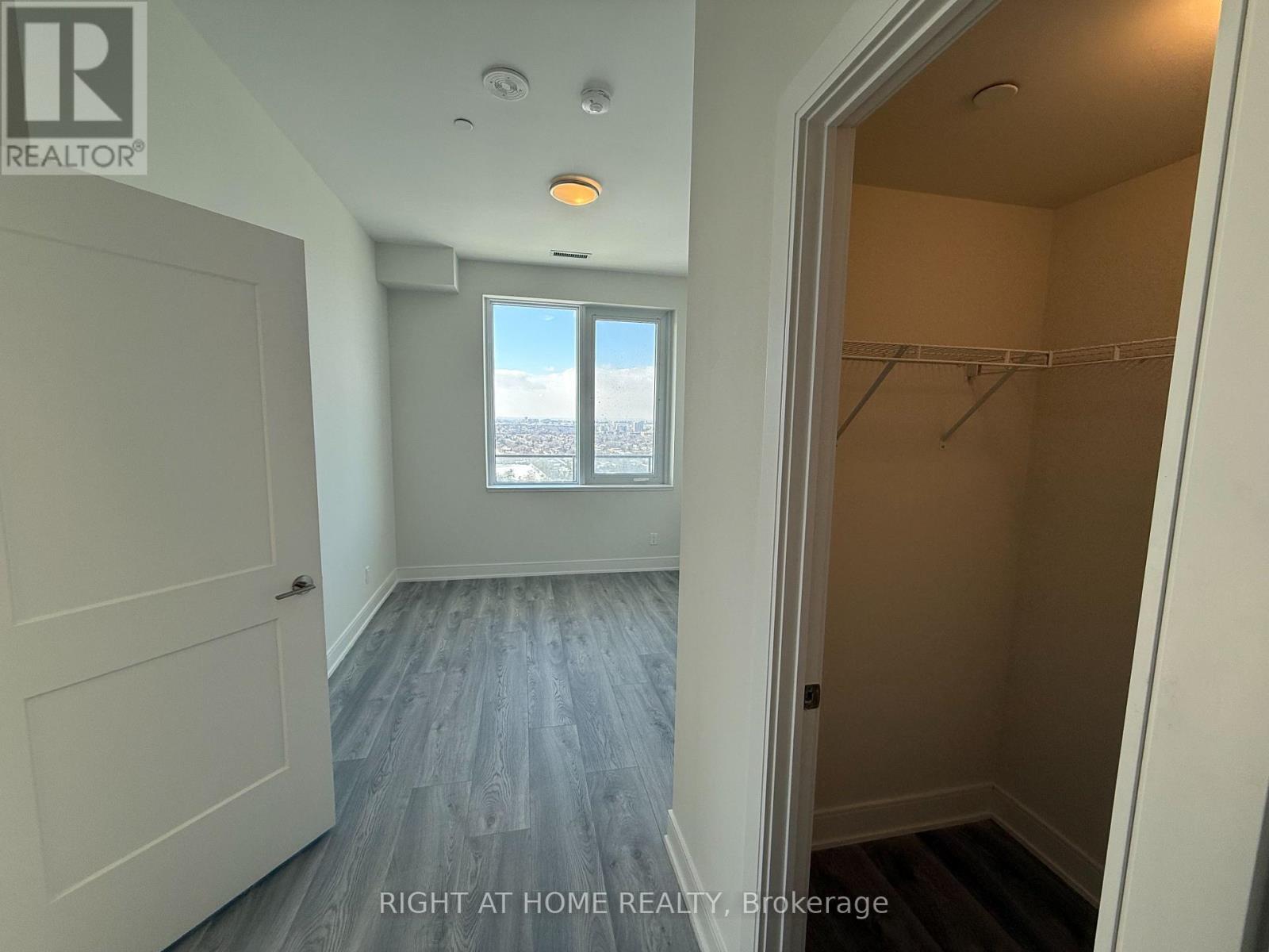 #PH03 15 ELLERSLIE AVENUE - 14