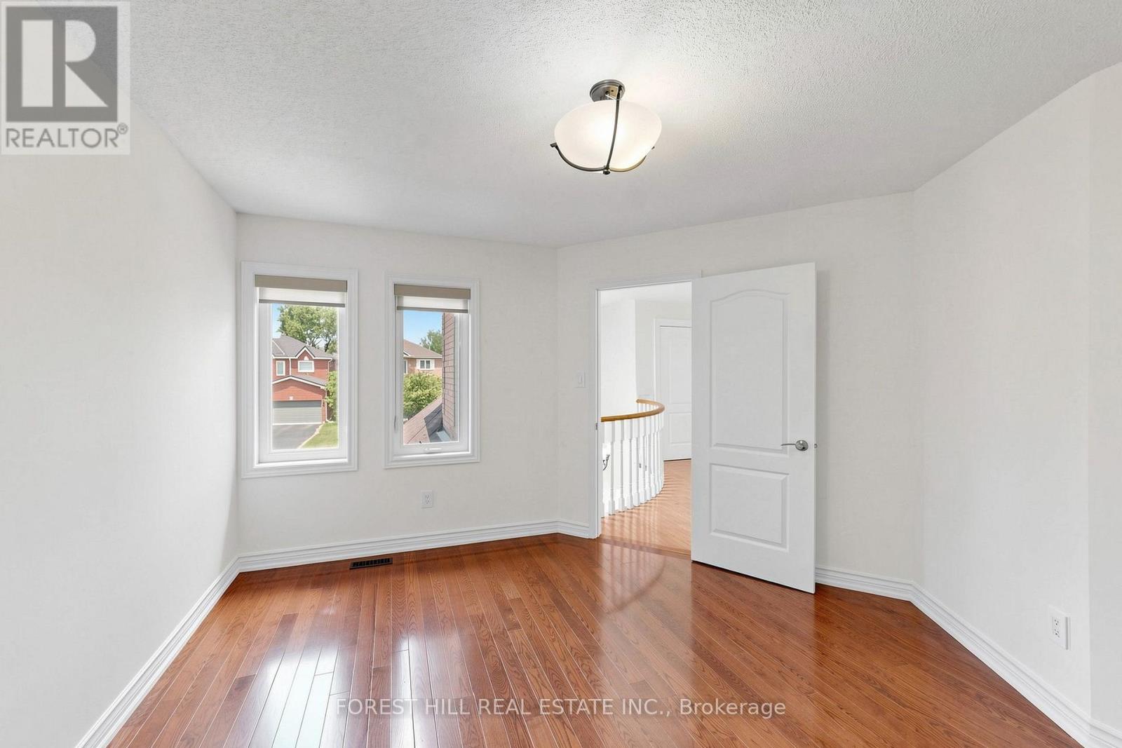 47 EDENBRIDGE DRIVE - 28