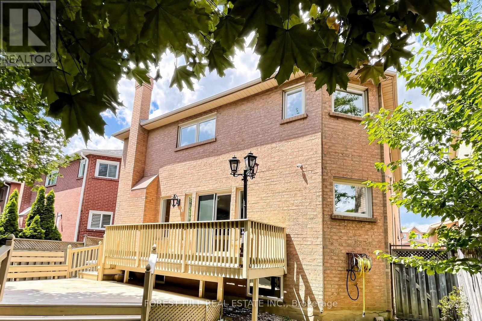 47 EDENBRIDGE DRIVE - 38