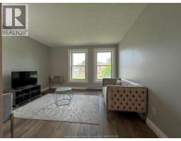 6563 Thornberry, Windsor, ON N8T3A6 Photo 8