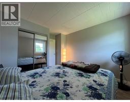 6563 Thornberry, Windsor, ON N8T3A6 Photo 14