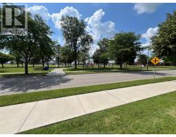 6563 Thornberry, Windsor, ON N8T3A6 Photo 22