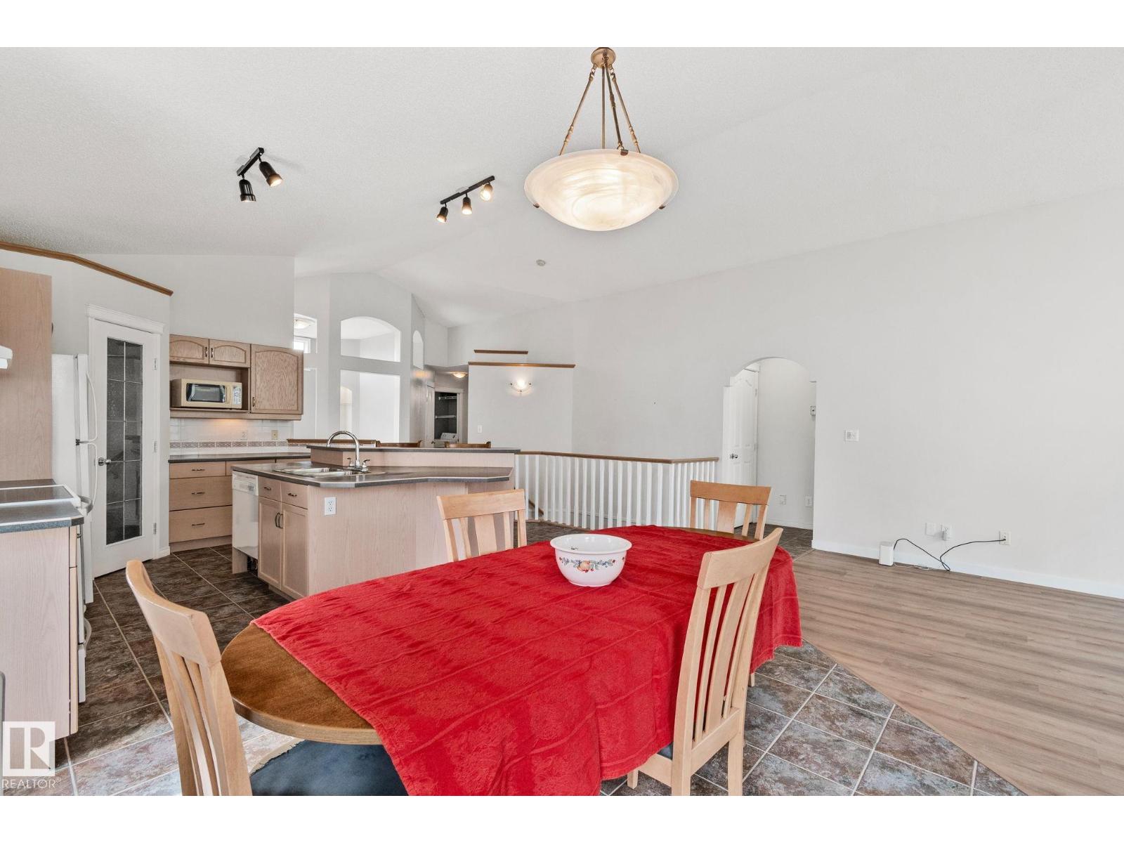522 HUNTERS WY NW - 13