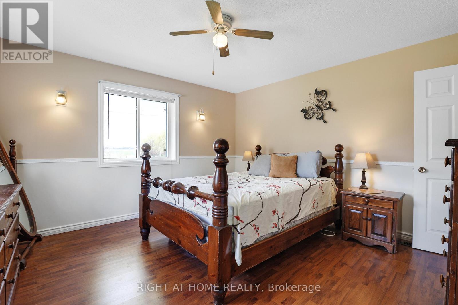 902 RUE ELIZABETH STREET - 15