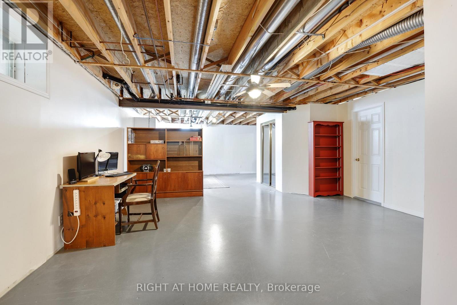 902 RUE ELIZABETH STREET - 20
