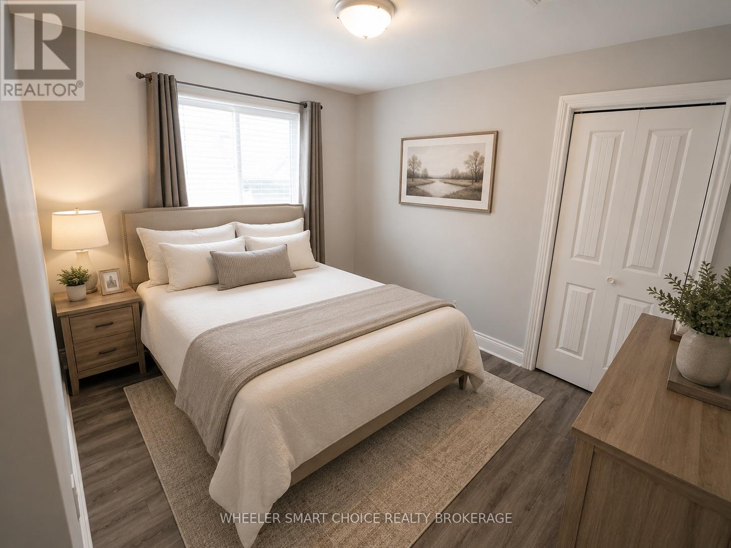 53 MERCIER AVENUE E - 13
