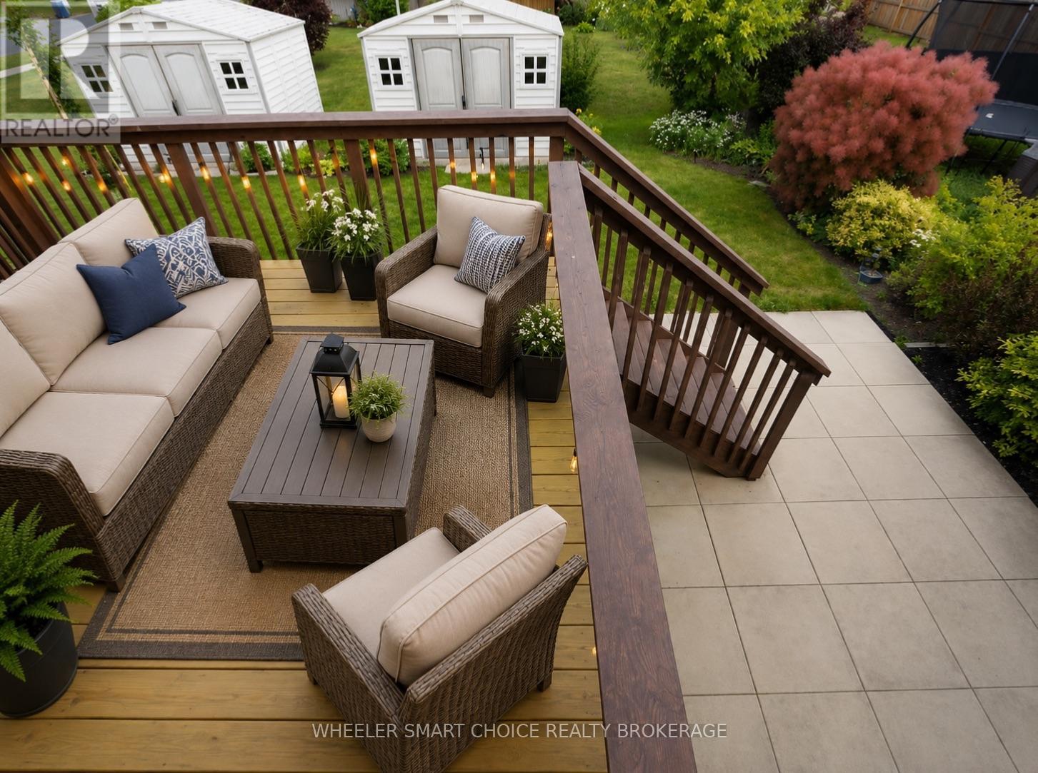 53 MERCIER AVENUE E - 30