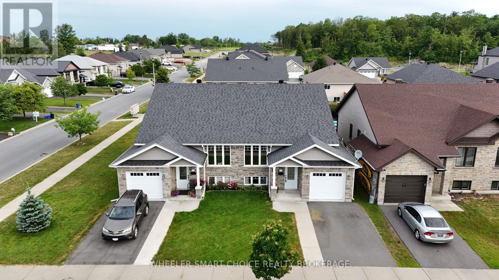 53 MERCIER AVENUE E - 33