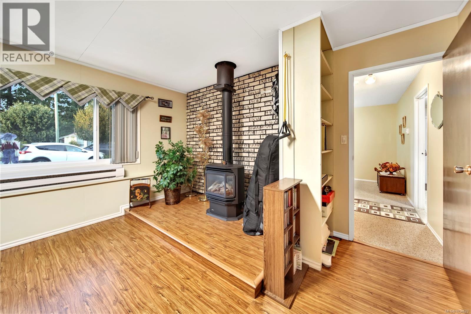 3950 Dunsmuir St - 24
