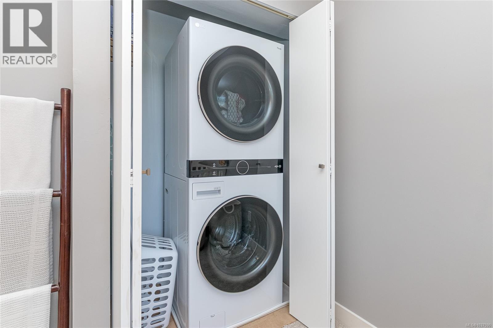 5536 Ventura Dr - 30
