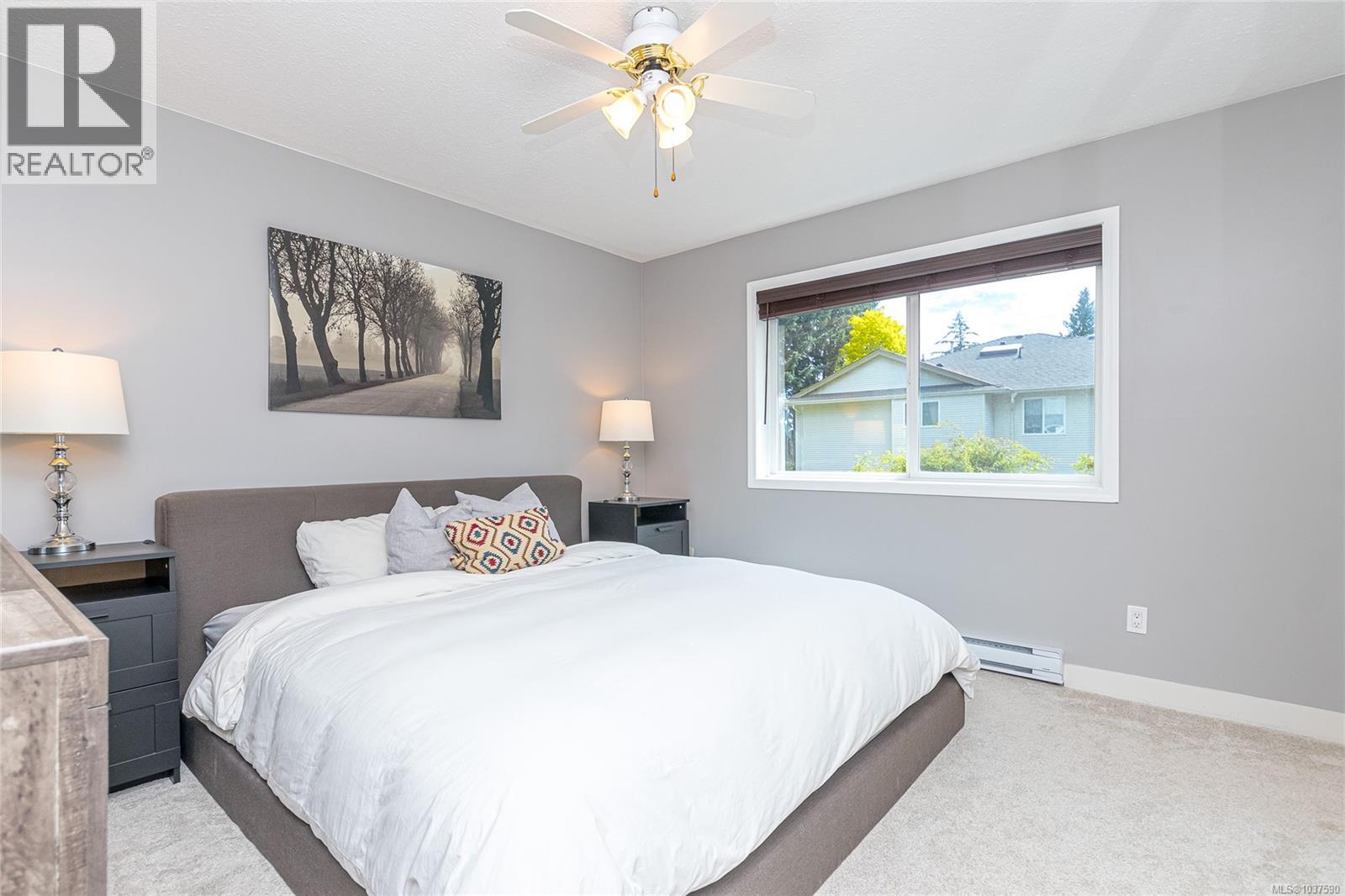 5536 Ventura Dr - 24