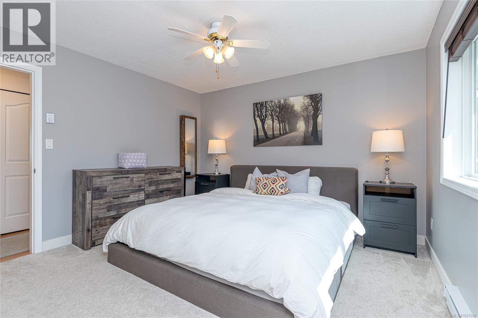 5536 Ventura Dr - 25