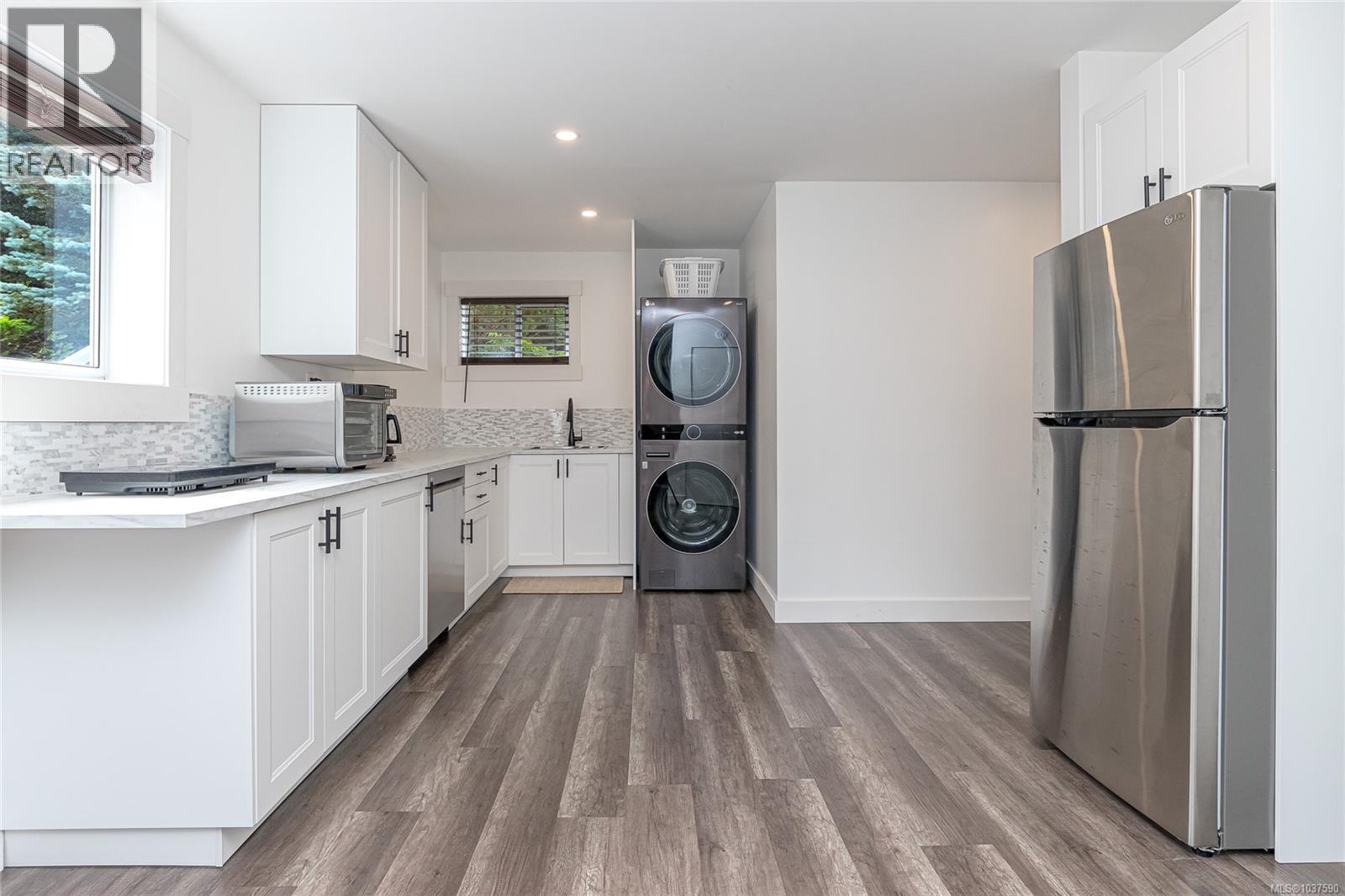 5536 Ventura Dr - 38