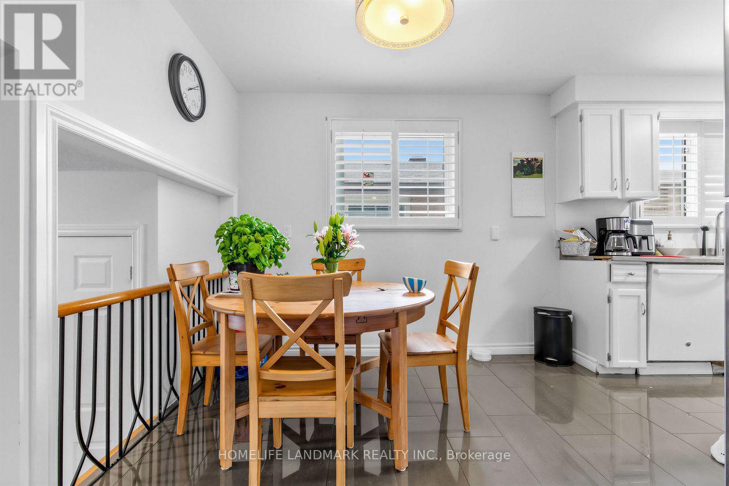 874 SPARROW ROAD - 13