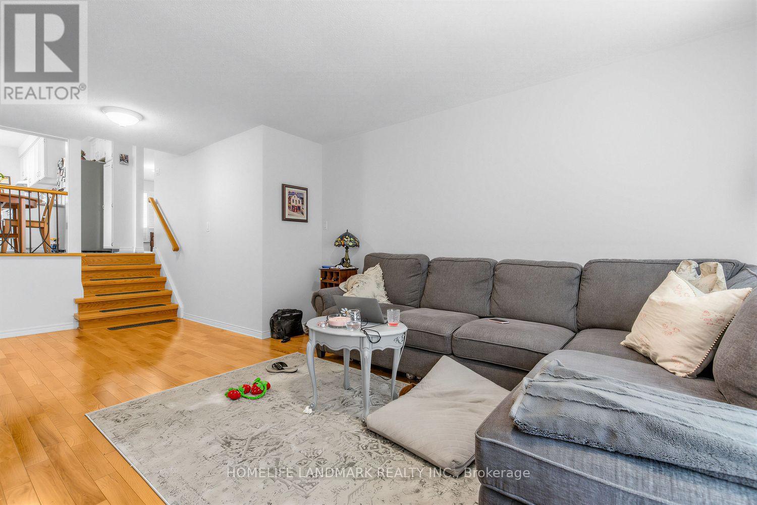 874 SPARROW ROAD - 16