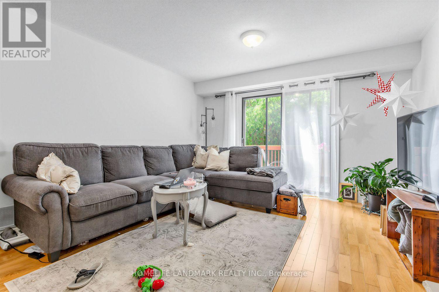 874 SPARROW ROAD - 17