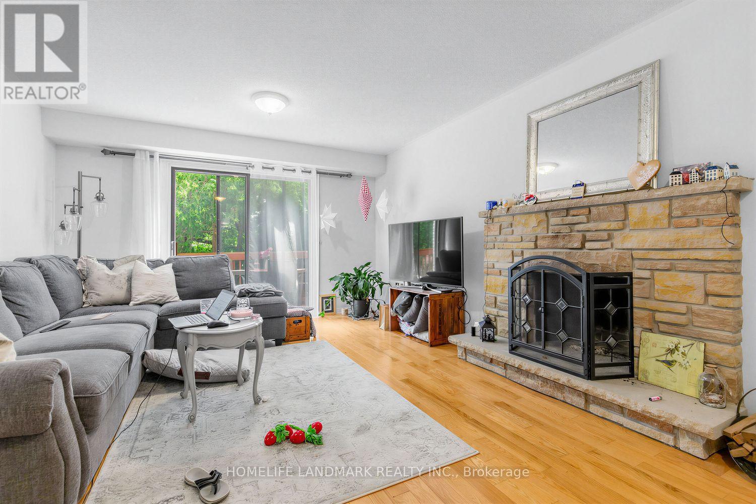 874 SPARROW ROAD - 18
