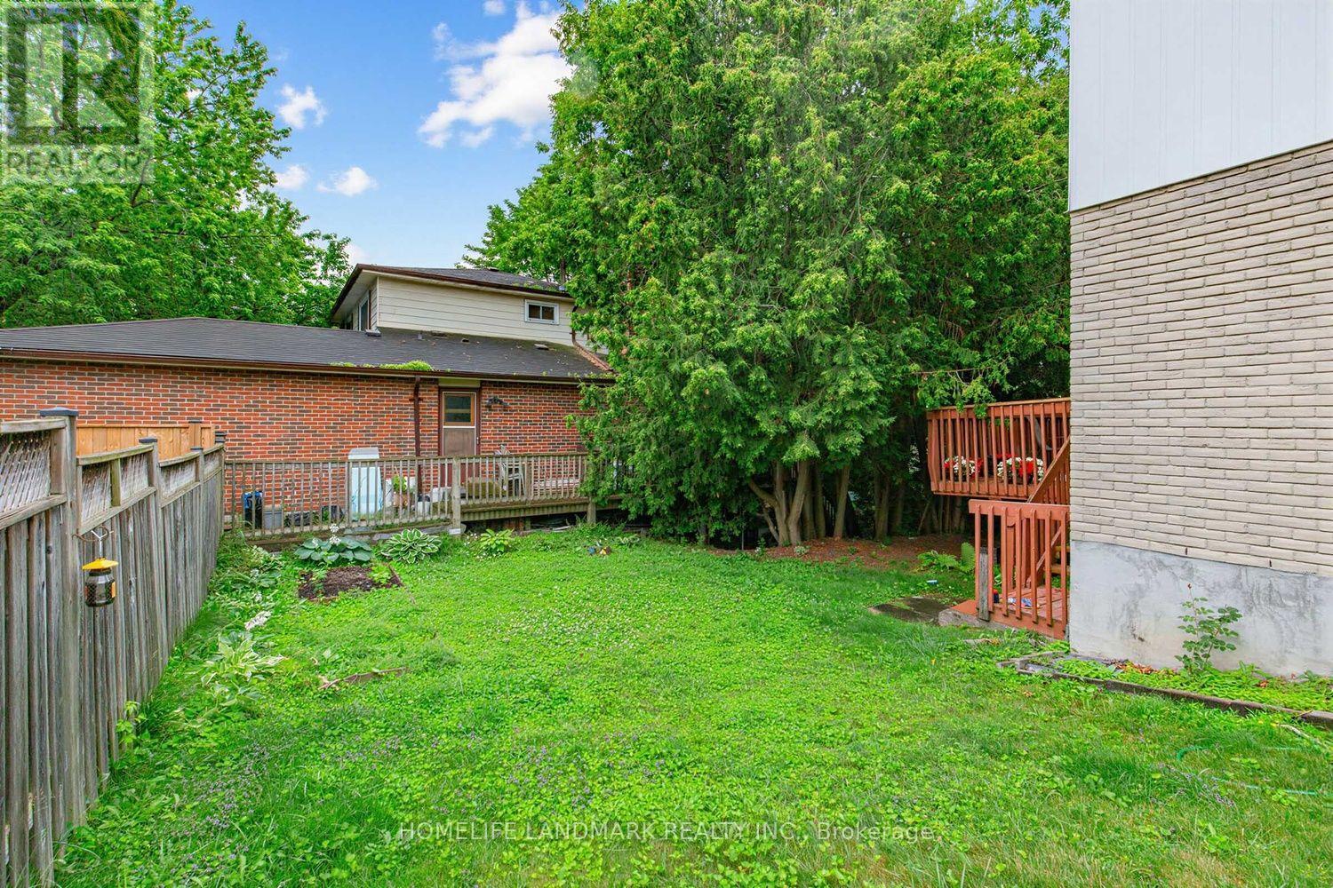 874 SPARROW ROAD - 33