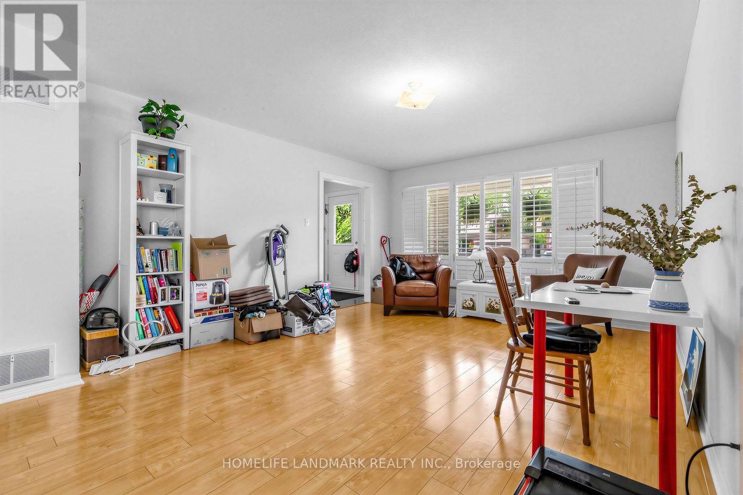 874 SPARROW ROAD - 7
