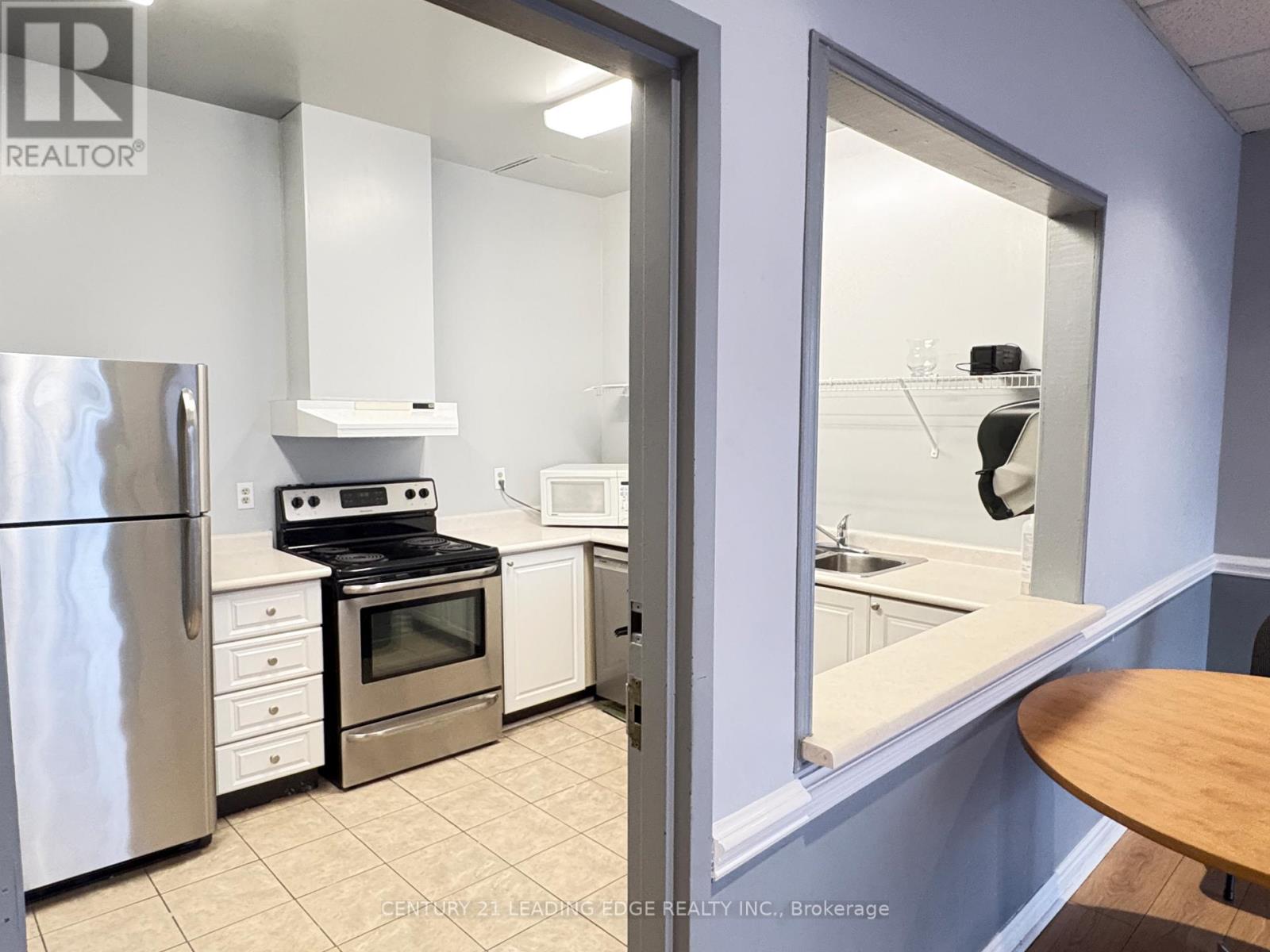 #815 1665 PICKERING PARKWAY - 21