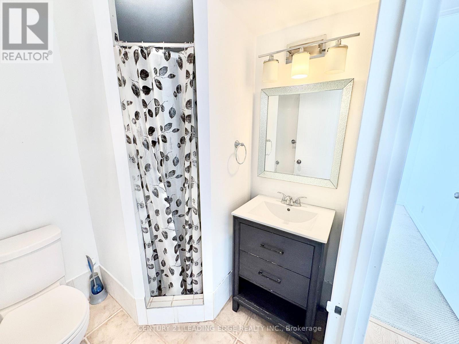 #815 1665 PICKERING PARKWAY - 28