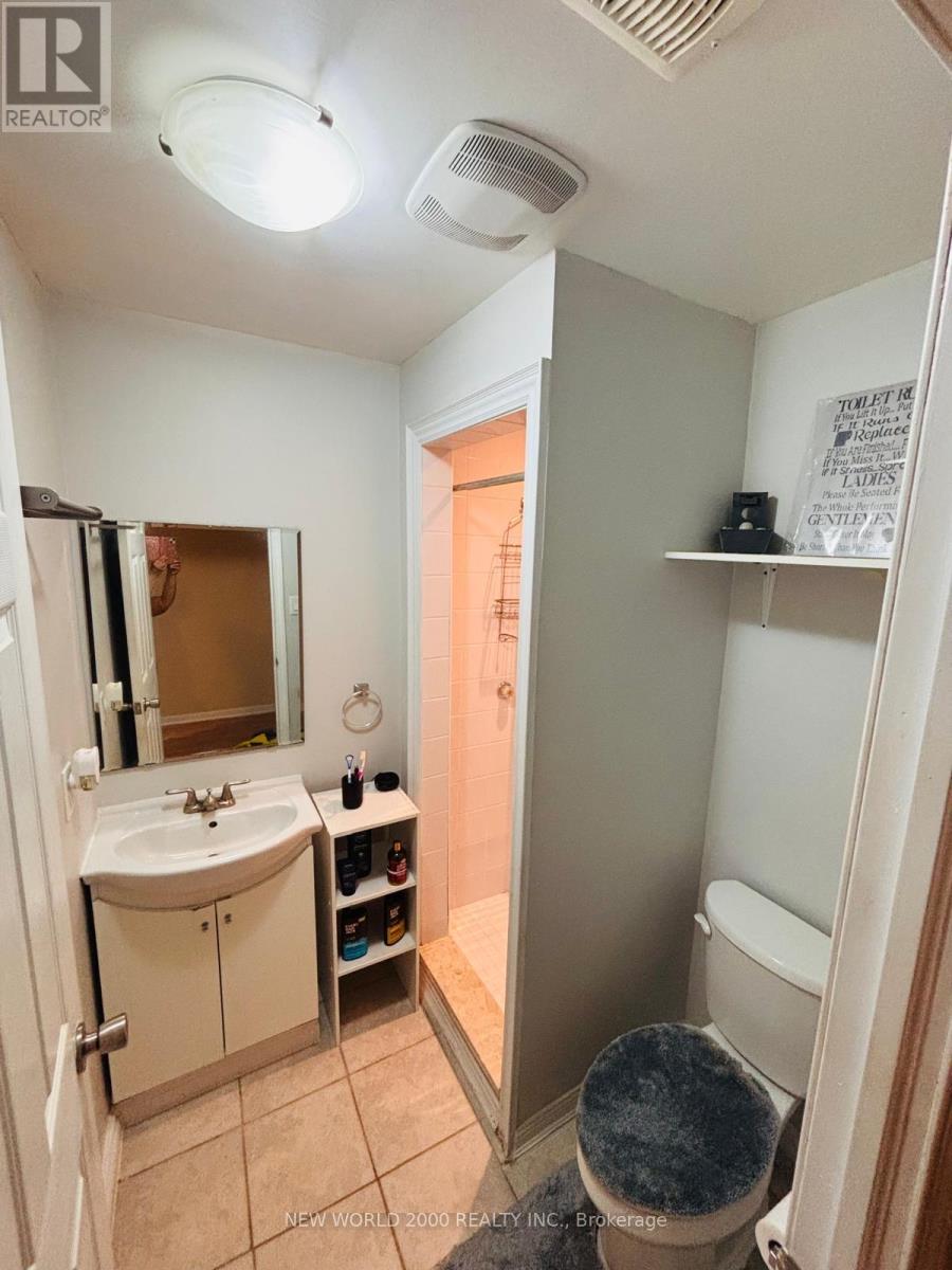 137 FITZGERALD CRESCENT - 12