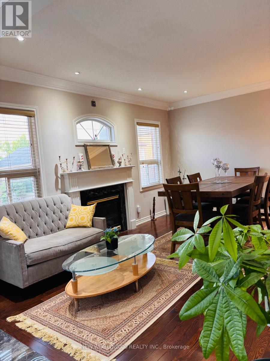 137 FITZGERALD CRESCENT - 25